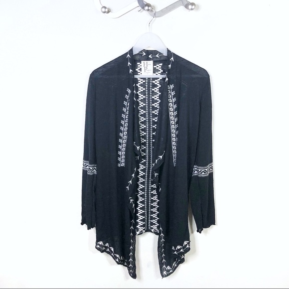 4/$25 ⭐️ Haute Project Black Embroidered Cardigan - Picture 2 of 8